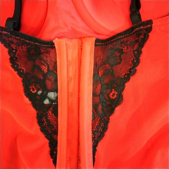 Jezebel Promise Bustier Corset TOP only Red Garters Size Large Coquette Romantic - Picture 9 of 11